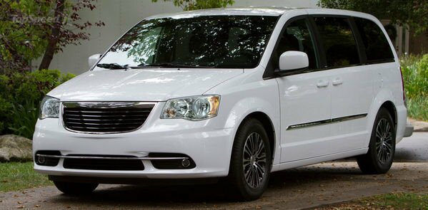 Chrysler Town And Country 2015 Review