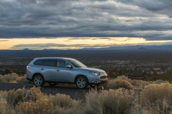 Mitsubishi Outlander Top Model 2015