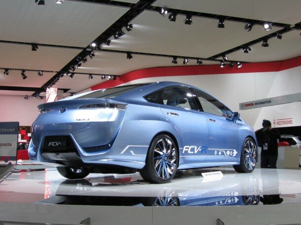 Toyota FCV Top Model 2015
