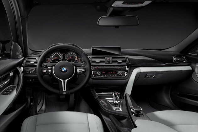 2015 BMW M4 Coupe Wallpaper