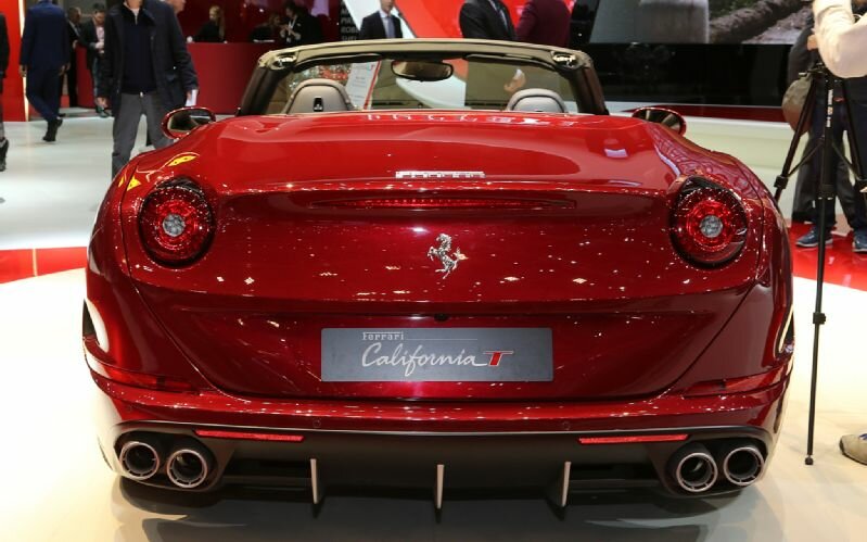 2015 Ferrari California Interior