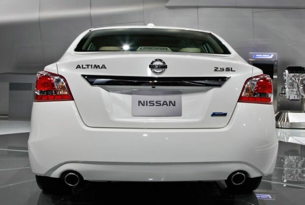 Nissan Altima 2015 Review